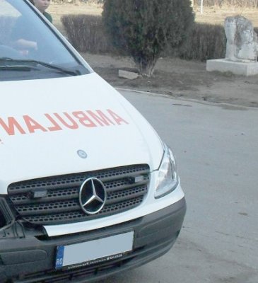 Un microbuz care venea de la Fălticeni către Constanţa, implicat într-un accident